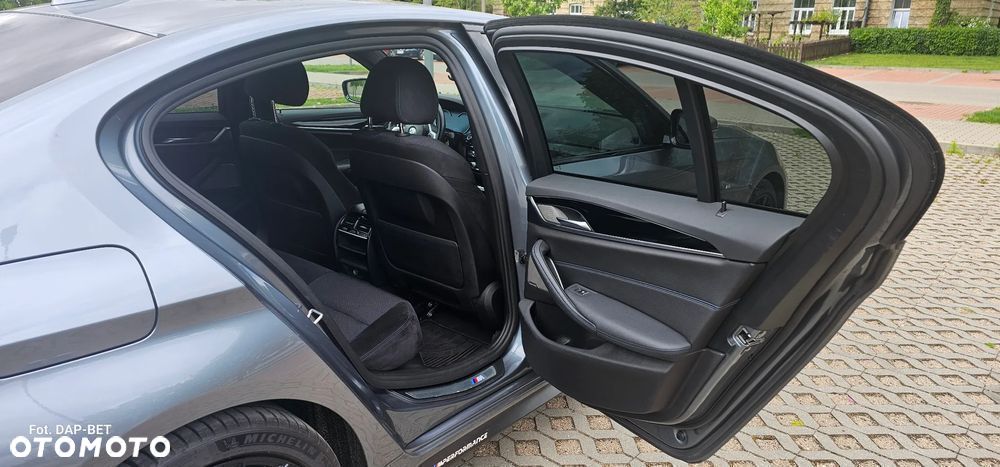 BMW Seria 5 530i xDrive M Sport sport - 13