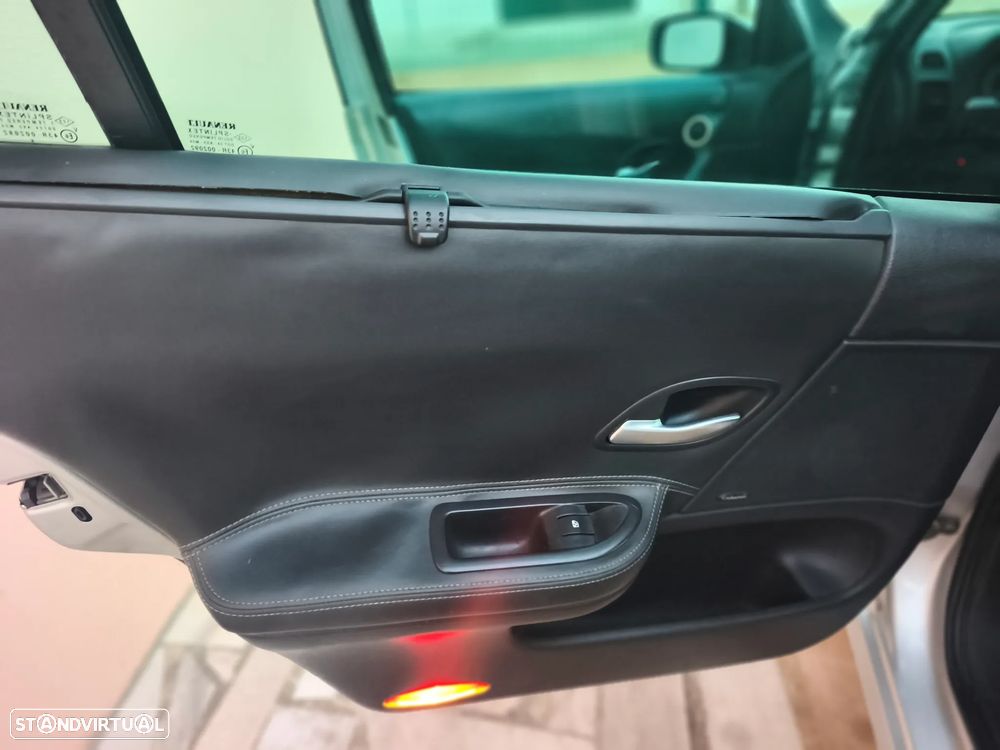 Renault Laguna Break - 17