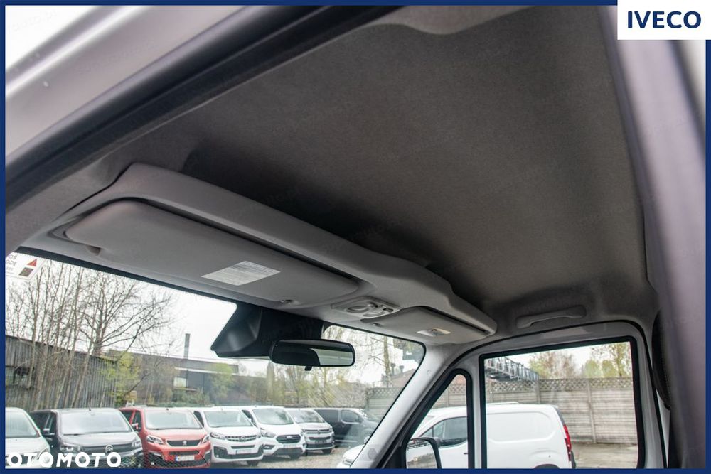 Iveco Daily 35S18 Kontener 8EP + Winda 3.0 180KM - 21