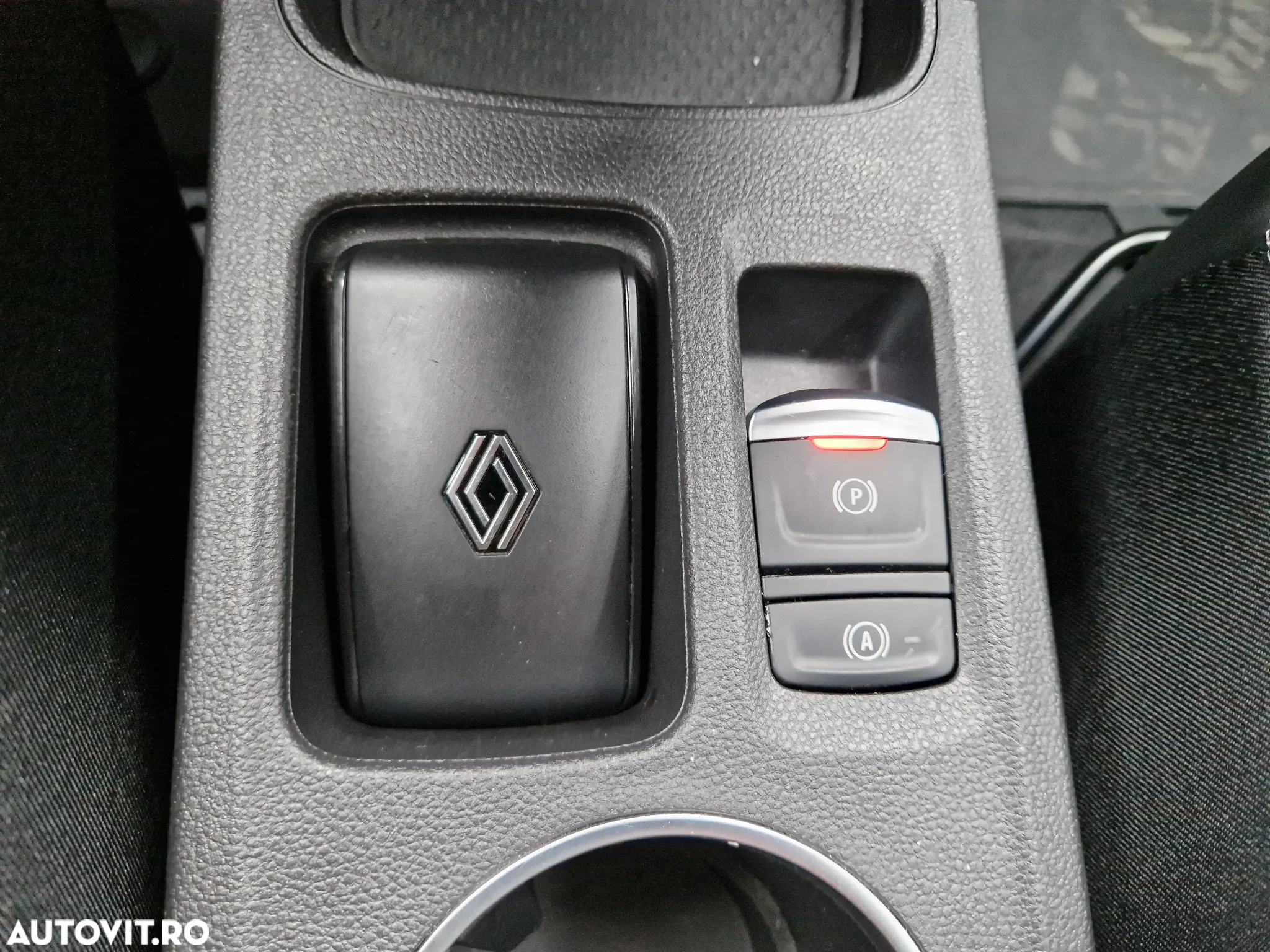 Renault Captur E-TECH 145 HEV Esprit Alpine - 23