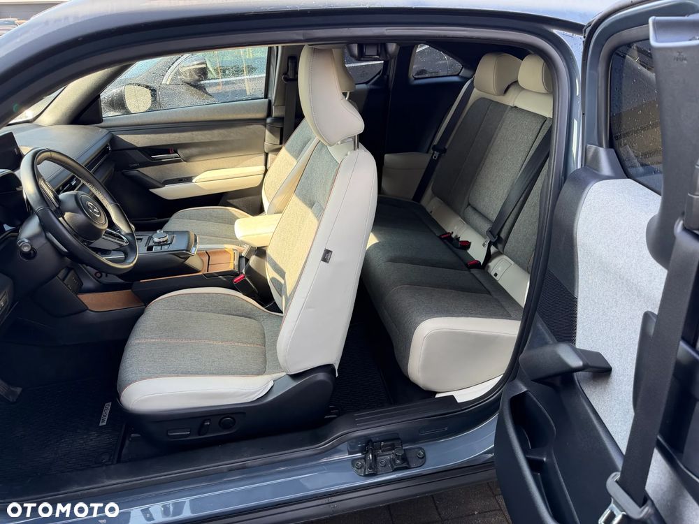 Mazda MX-30 e-SKYACTIV - 8