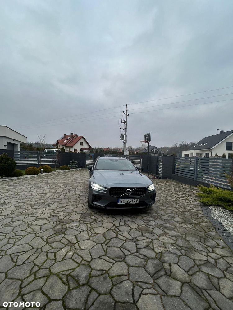 Volvo V60 T8 AWD Plug-In Hybrid R-Design - 6