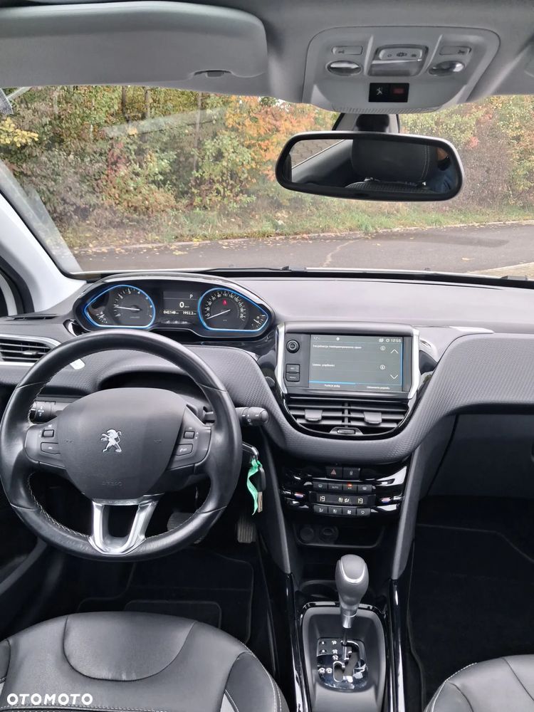 Peugeot 2008 - 12