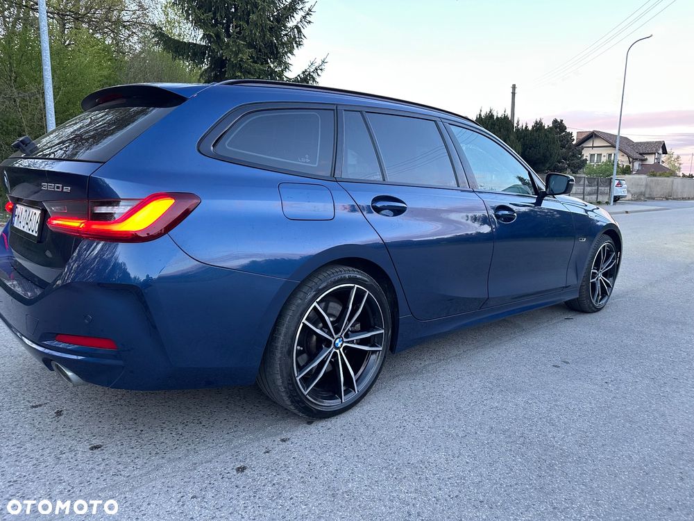 BMW Seria 3 320e PHEV sport - 6
