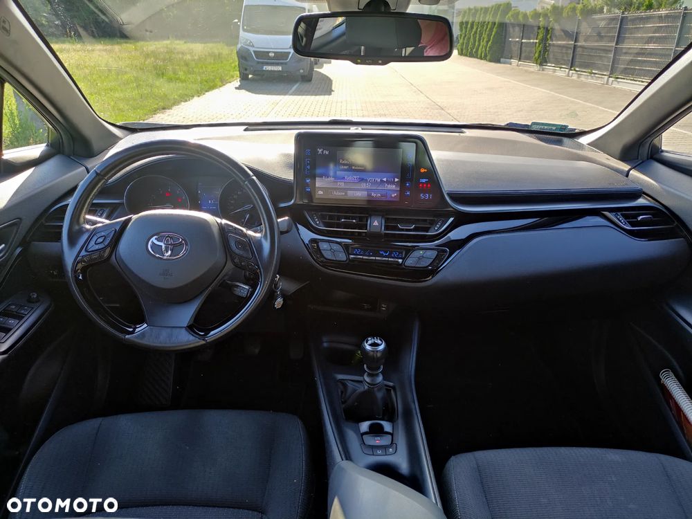 Toyota C-HR - 10