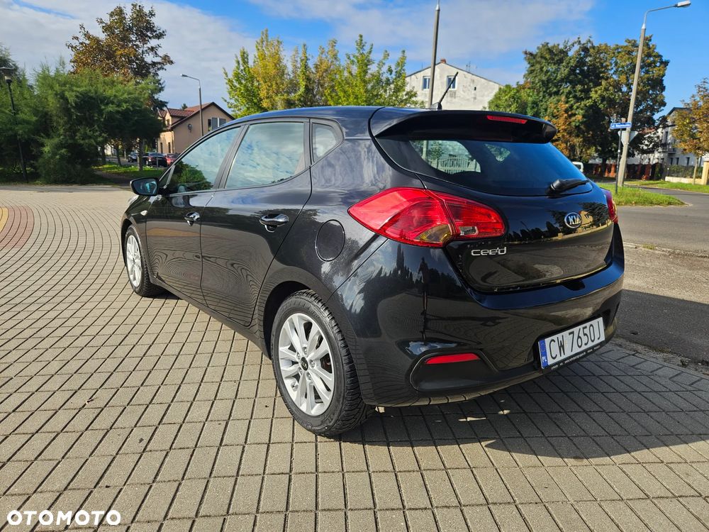 Kia Ceed 1.4 CVVT Attract - 15