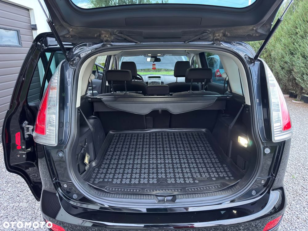 Mazda 5 2.0 Exclusive - 23