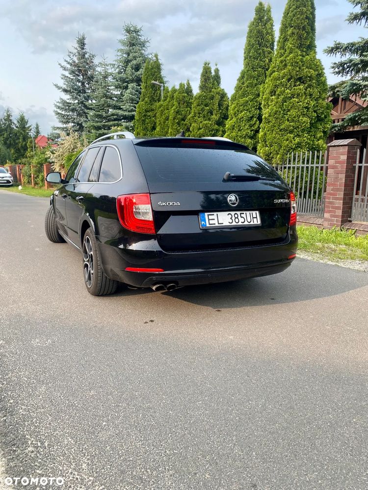 Skoda Superb 2.0 TDI Ambition DSG - 7