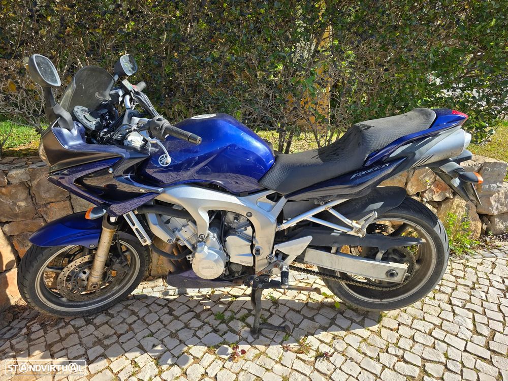 Yamaha FZS - 1