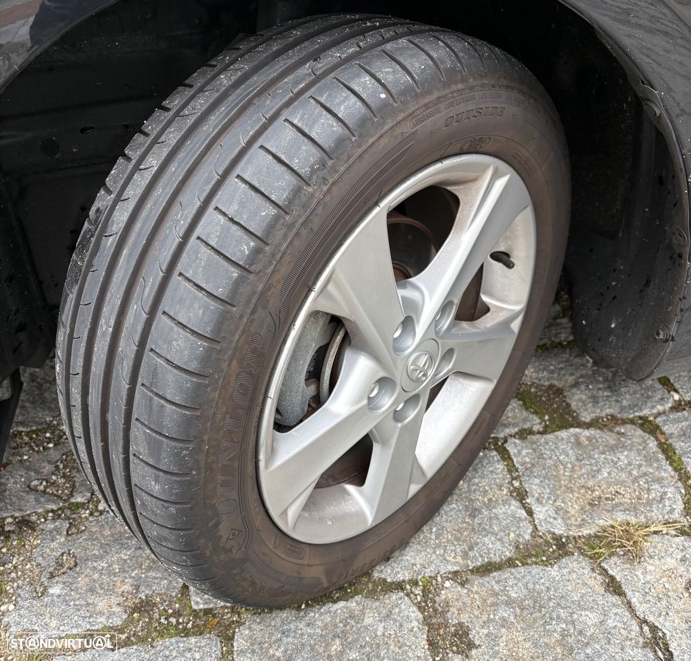 Toyota Corolla 1.4 D-4D Comfort+VSC - 18