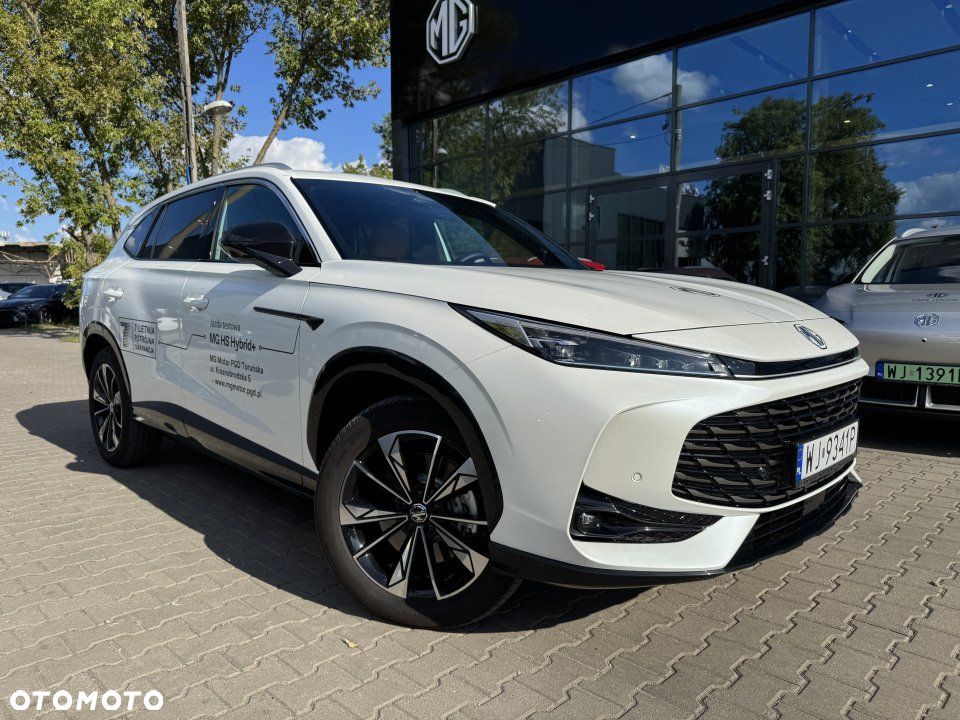 MG HS Hybrid+ - 10