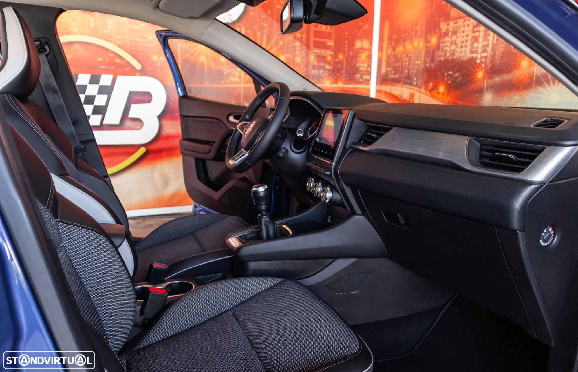 Renault Captur 1.0 TCe Exclusive - 25