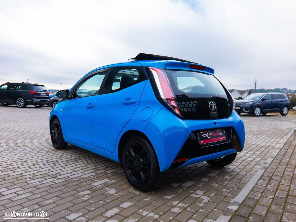 Toyota Aygo 1.0 X-Wave - 7