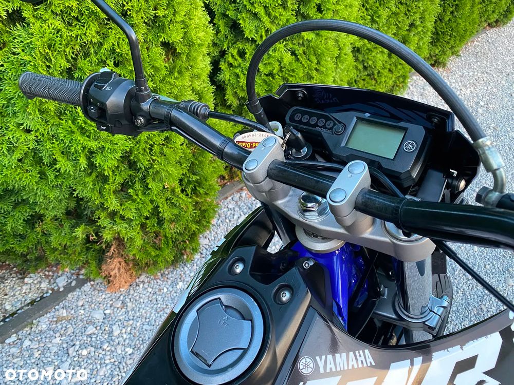 Yamaha WR - 19