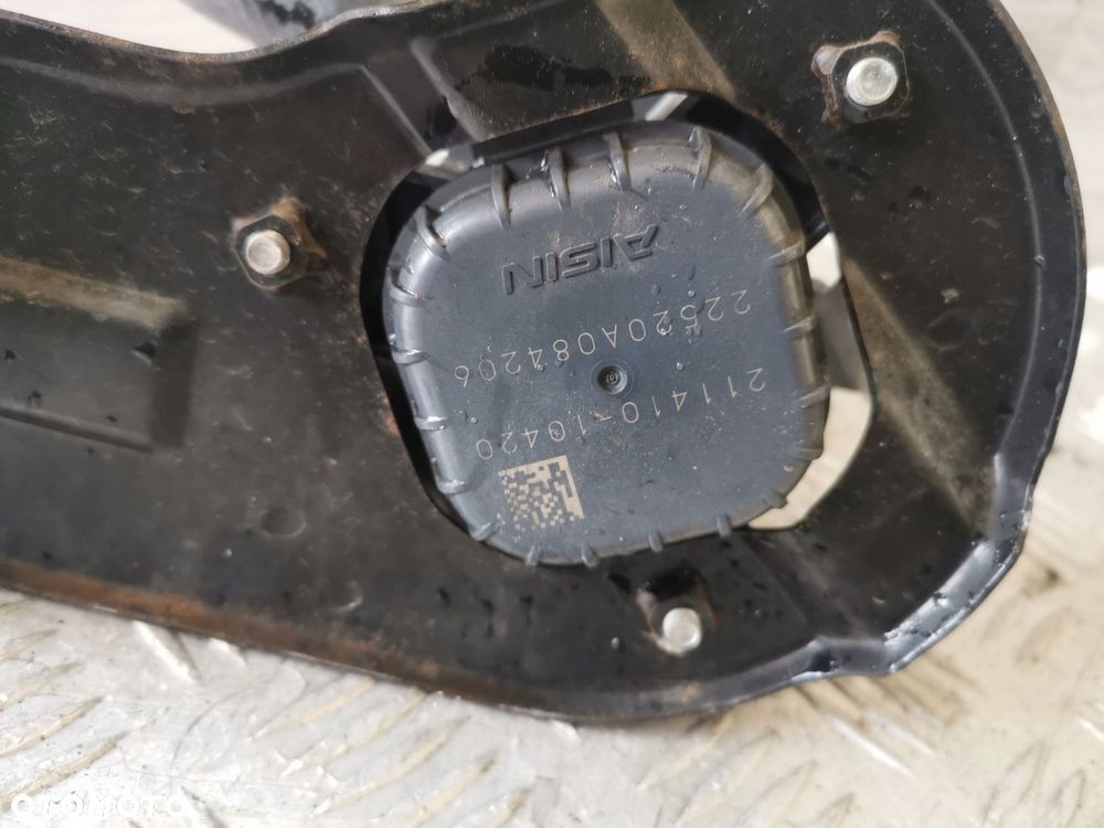 MITSUBISHI OUTLANDER III PHEV POMPA WODY 211410-10420 - 2