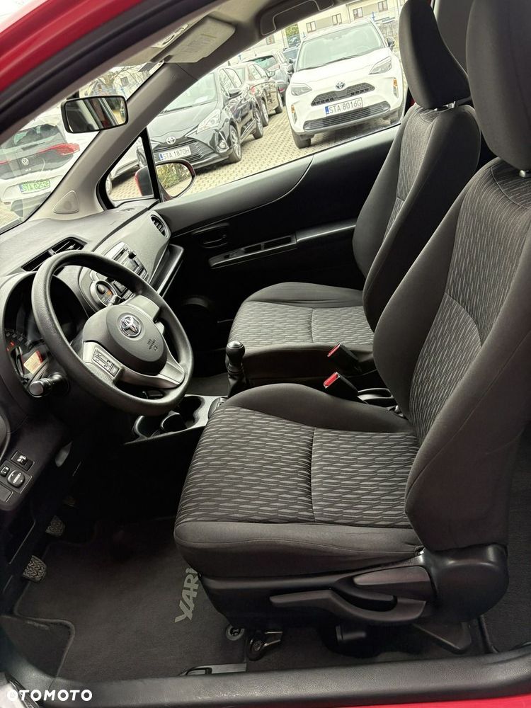 Toyota Yaris - 11