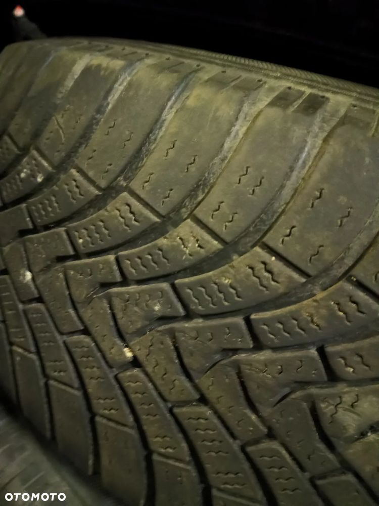 Opony zimowe 245/70r16 Falken HS01 - 3