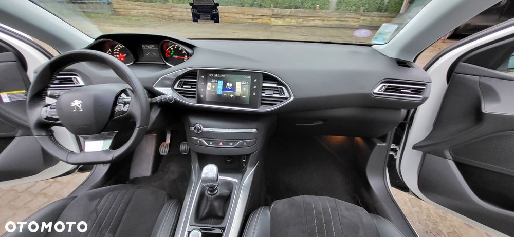 Peugeot 308 THP 155 Allure - 26