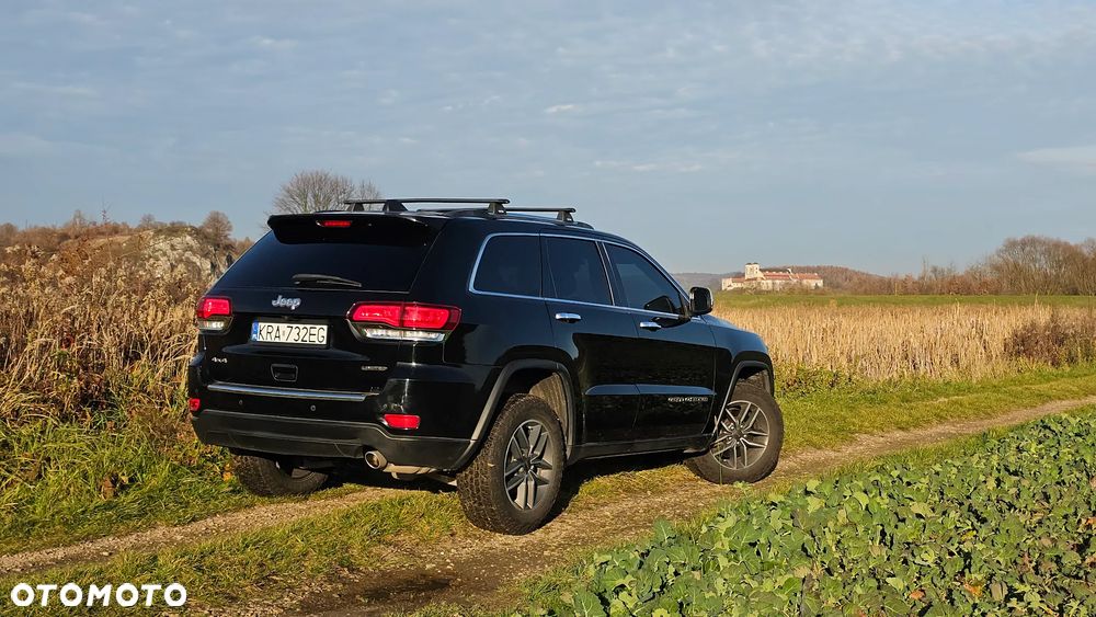 Jeep Grand Cherokee - 4