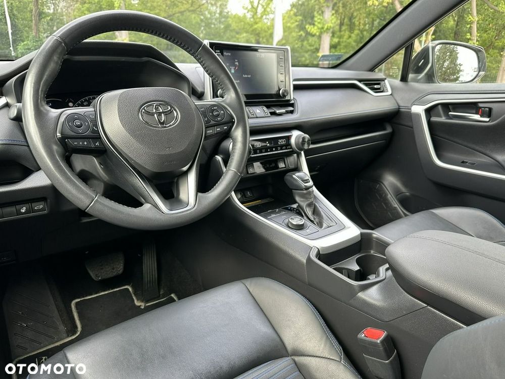 Toyota RAV4 - 25