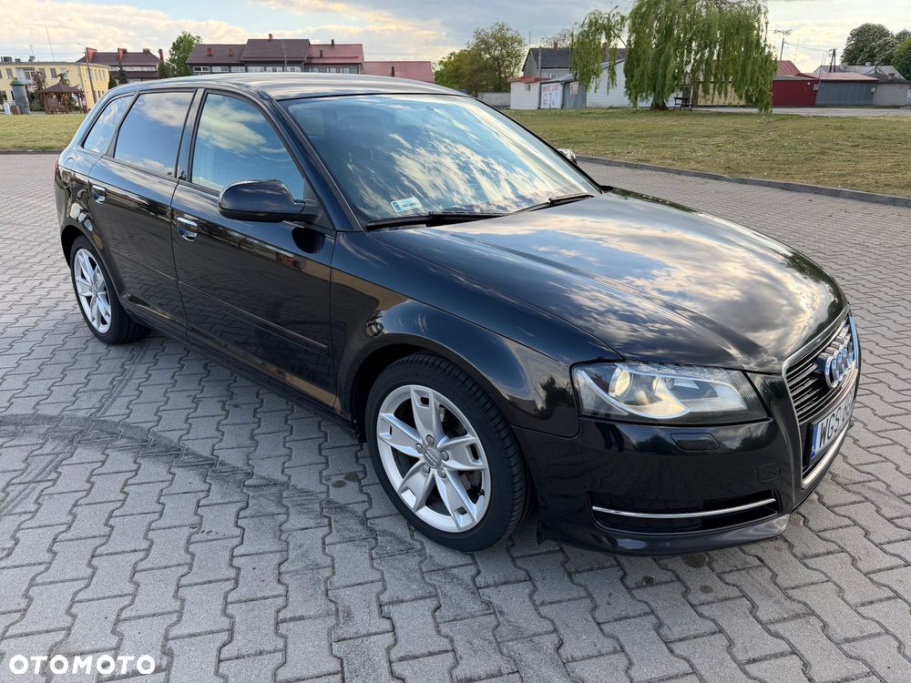 Audi A3 Sportback 1.6 TDI DPF Ambition - 8