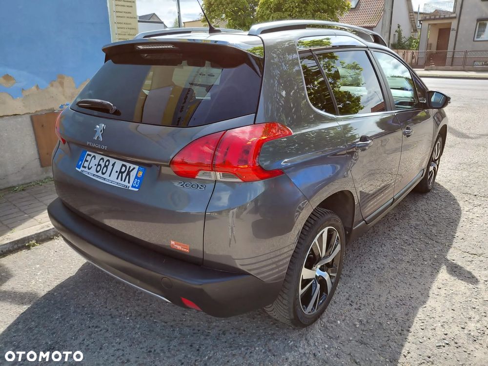 Peugeot 2008 - 8