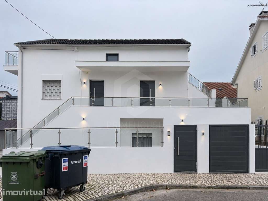 Andar de moradia Duplex T5 +1 com garagem e logradouro - Grande imagem: 3/24