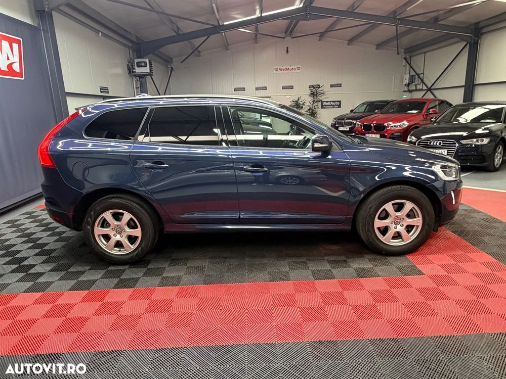 Volvo XC 60 D4AWD Momentum - 3