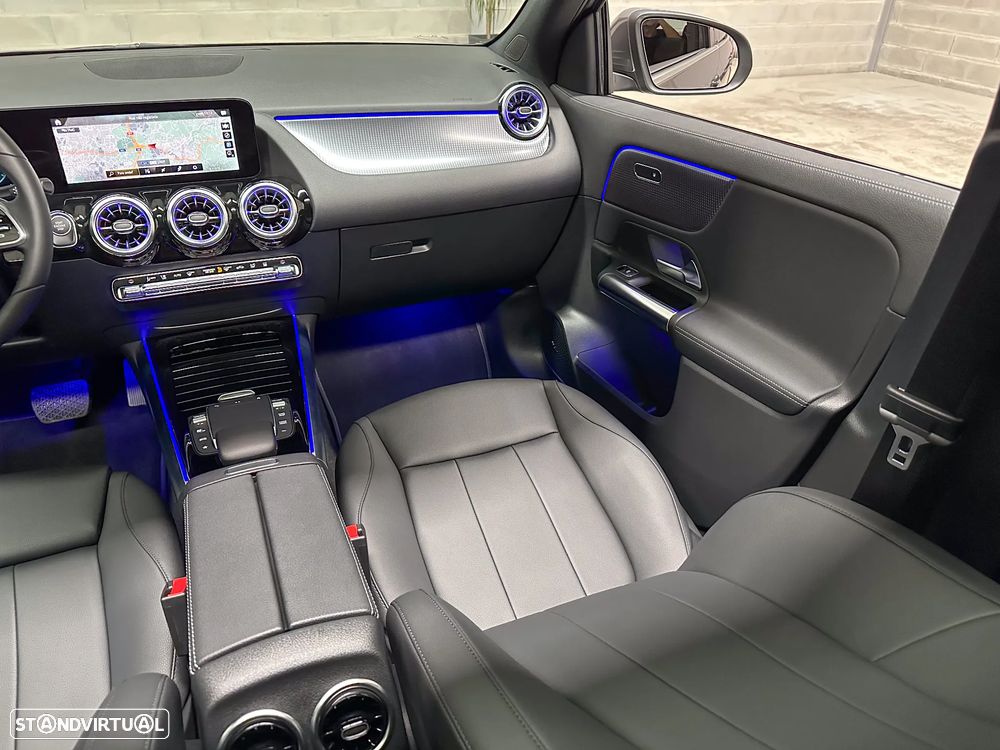 Mercedes-Benz GLA 250 e 8G-DCT Progressive — fotografia 15