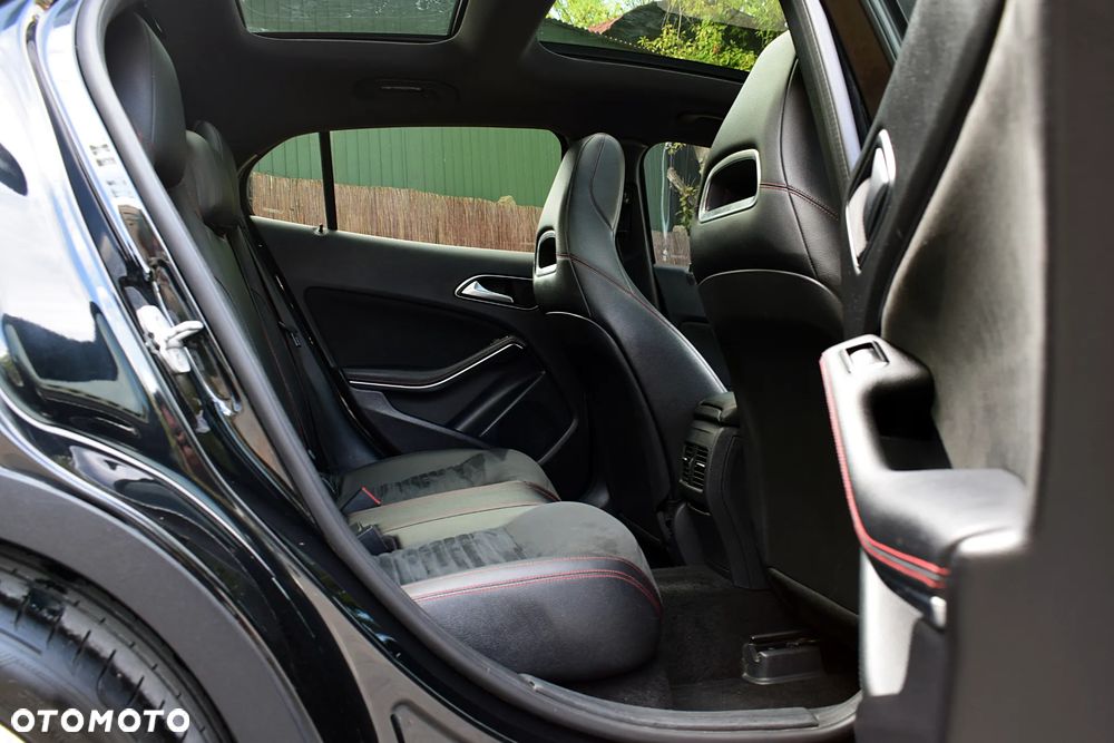 Mercedes-Benz GLA 200 (CDI) d 4Matic 7G-DCT AMG Line - 6
