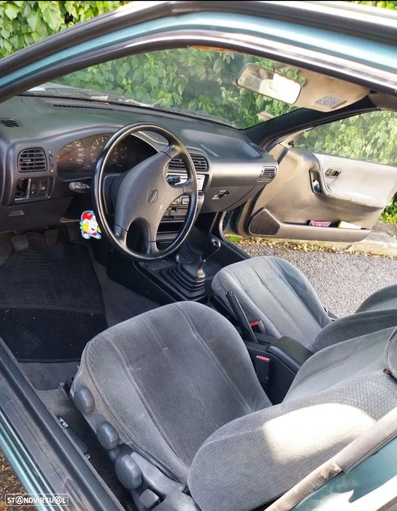 Nissan Sunny Hatchback 1.4 SLX - 7