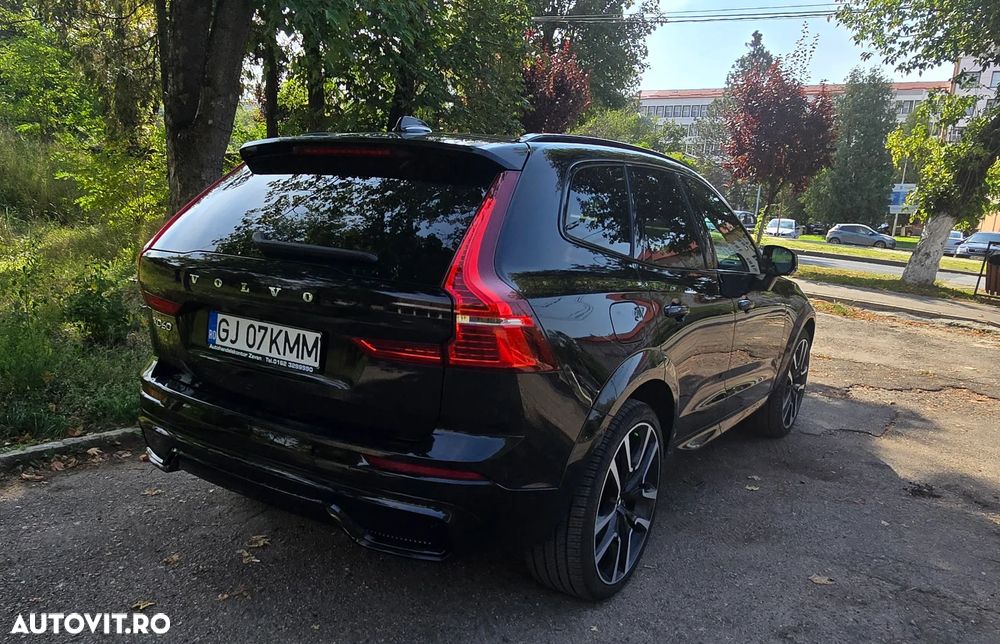 Volvo XC 60 B5 D AWD Ultimate Dark - 5