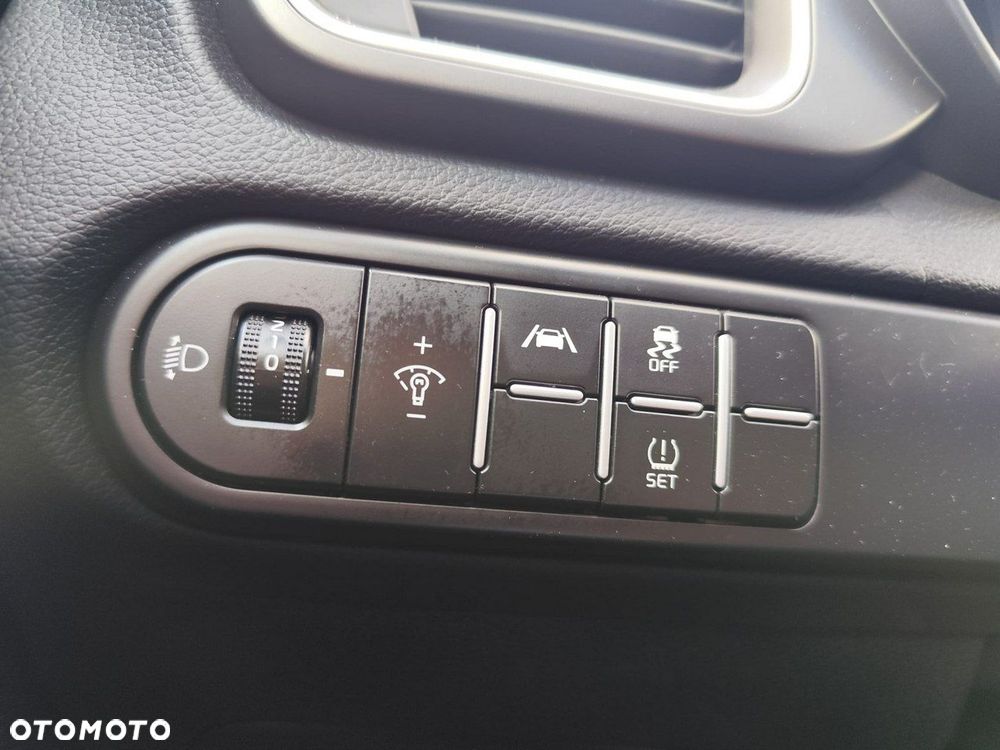 Kia Ceed - 39