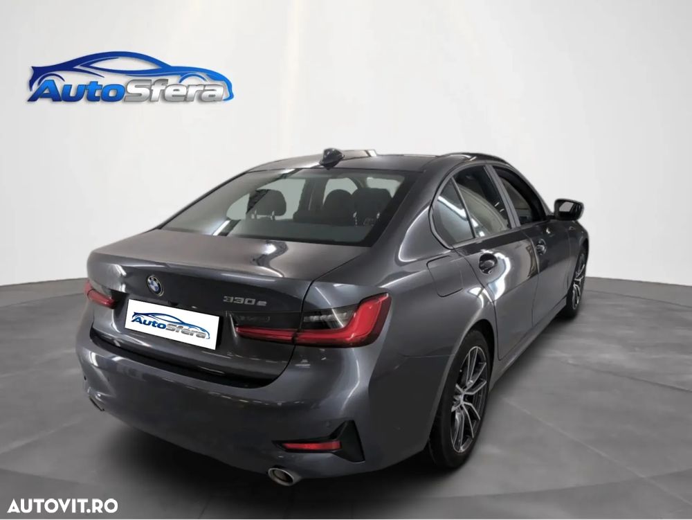 BMW Seria 3 330e AT PHEV - 3
