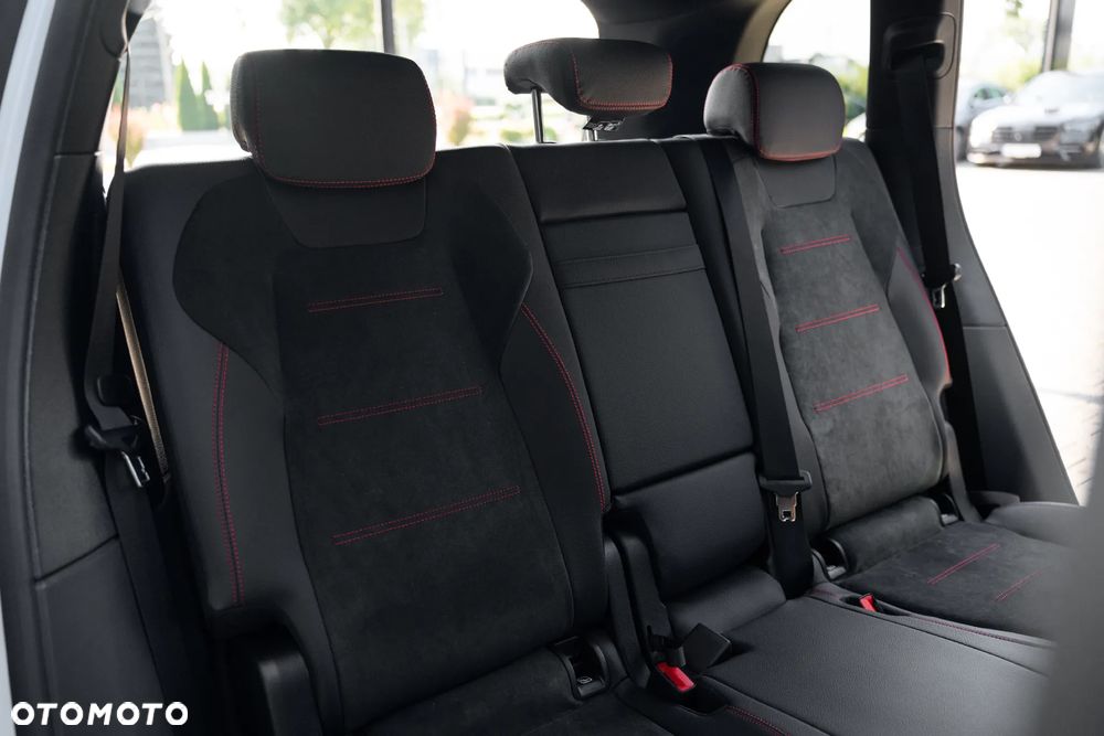 Mercedes-Benz GLB 200 d 4-Matic AMG Line 8G-DCT - 13