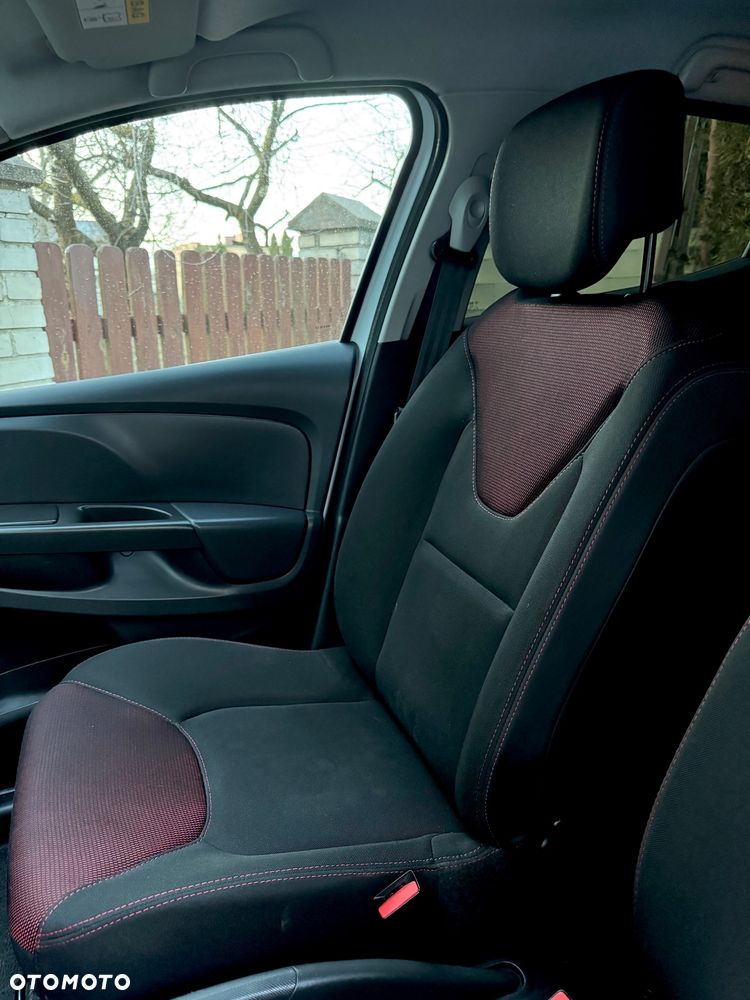 Renault Clio - 14