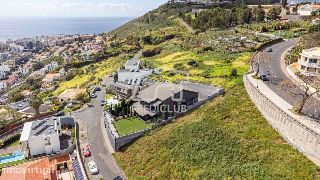 Moradia T4+1 - Funchal - Grande imagem: 3/49