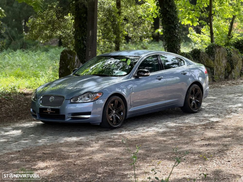 Jaguar XF 2.7 D V6 Premium Luxury - 38