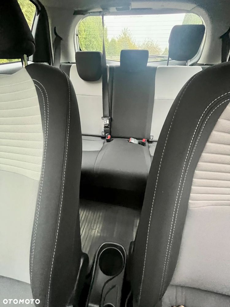 Toyota Yaris - 23