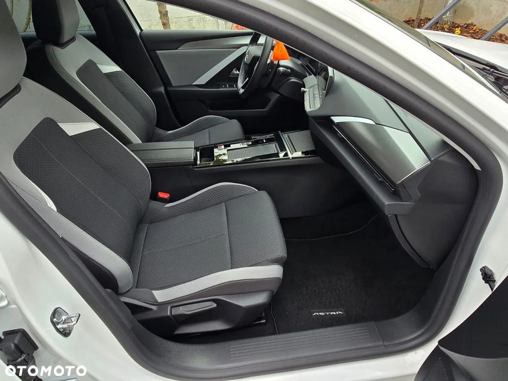 Opel Astra VI 1.6 T Plug-in Hybrid GSe - 7