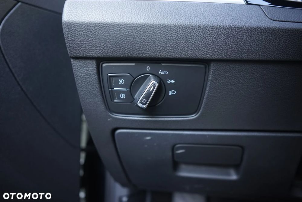 Volkswagen Passat Variant 2.0 TDI BMT Comfortline DSG - 16