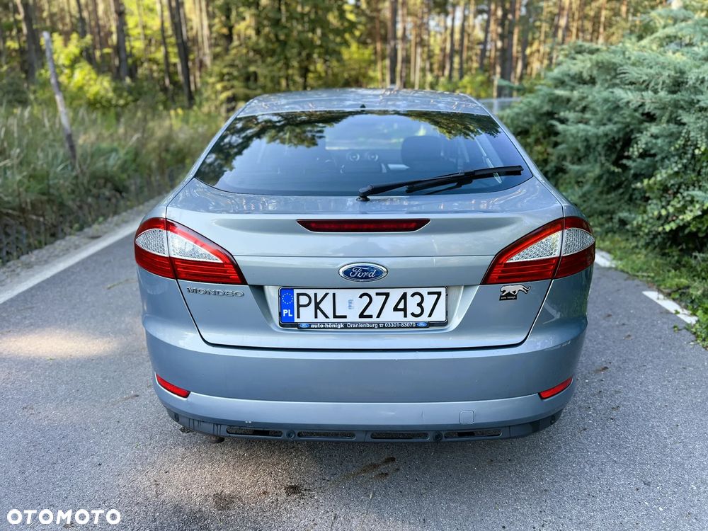Ford Mondeo - 38