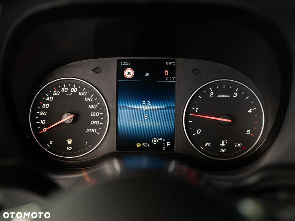 Mercedes-Benz Sprinter - 10