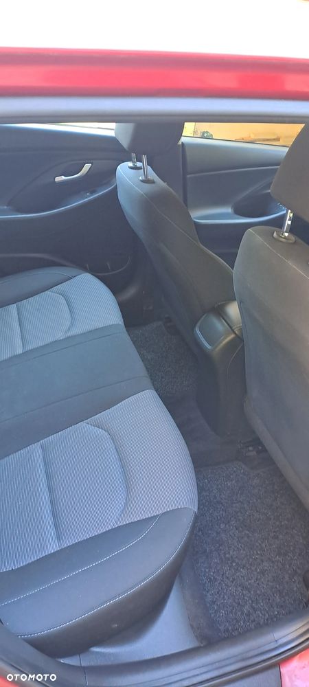 Hyundai i30 1.4 Classic + - 13