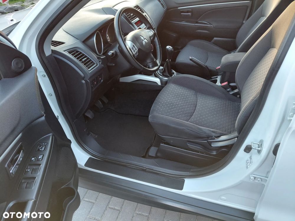 Mitsubishi ASX 1.6 2WD Instyle - 23