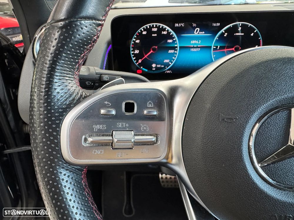 Mercedes-Benz GLB 200 d AMG Line - 17
