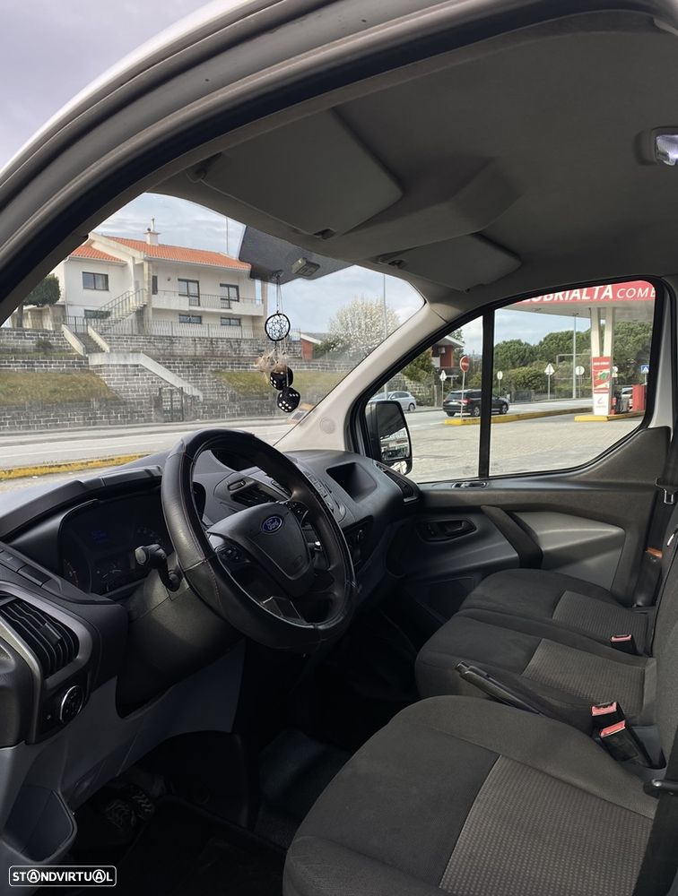 Ford TRANSIT CUSTOM - 8