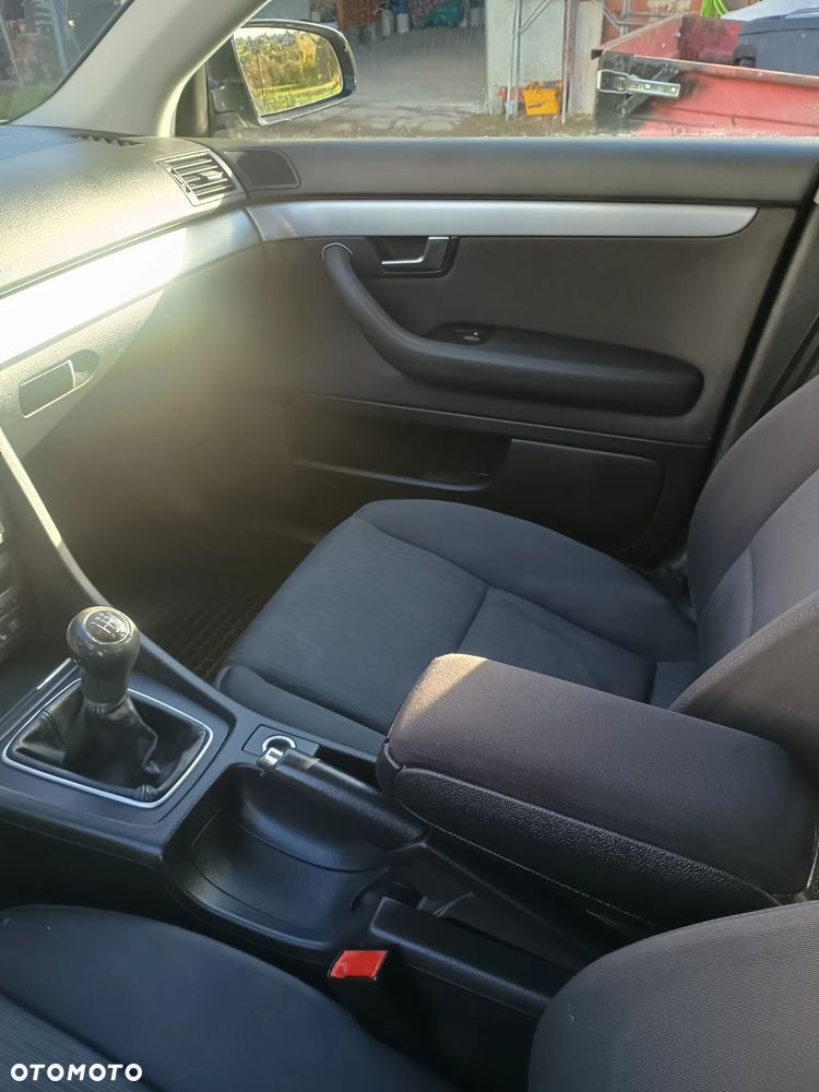 Audi A4 Avant 1.6 - 10