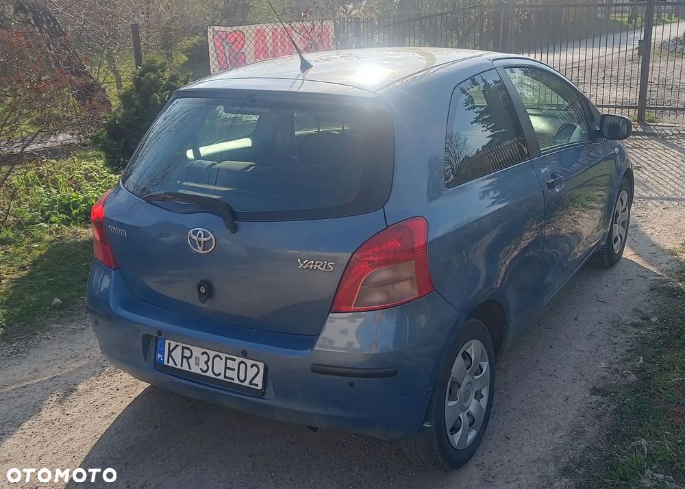 Toyota Yaris 1.0 Luna A/C - 5