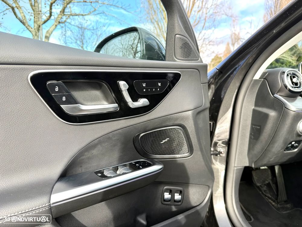 Mercedes-Benz C 300 - 13